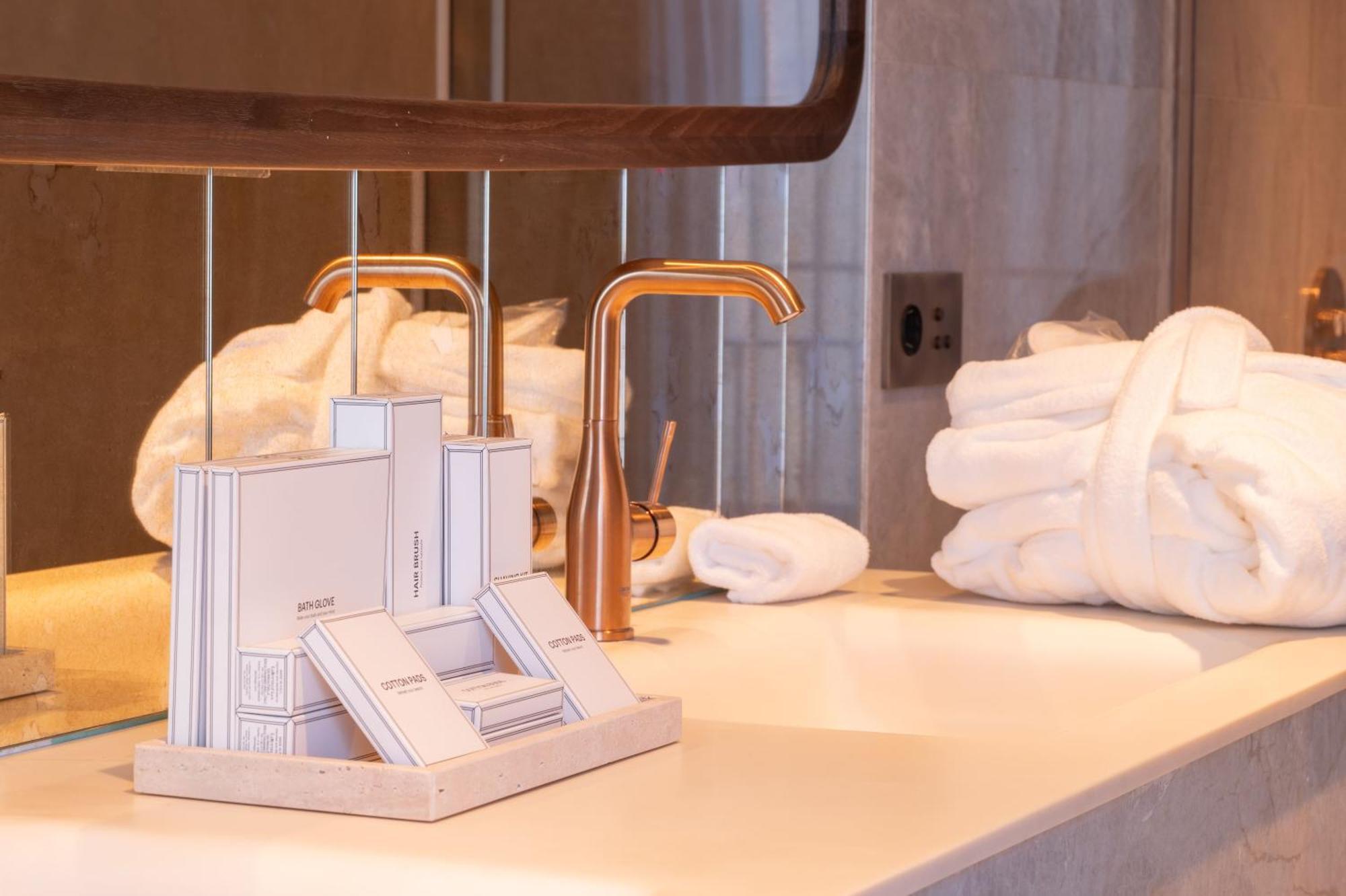 Casa Faraona Luxury Residences Madrid Luaran gambar